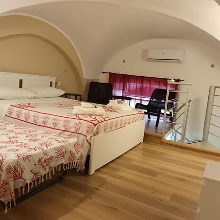 I 3 Principi Al Mulino Apartment คาตาเนีย ภายนอก รูปภาพ