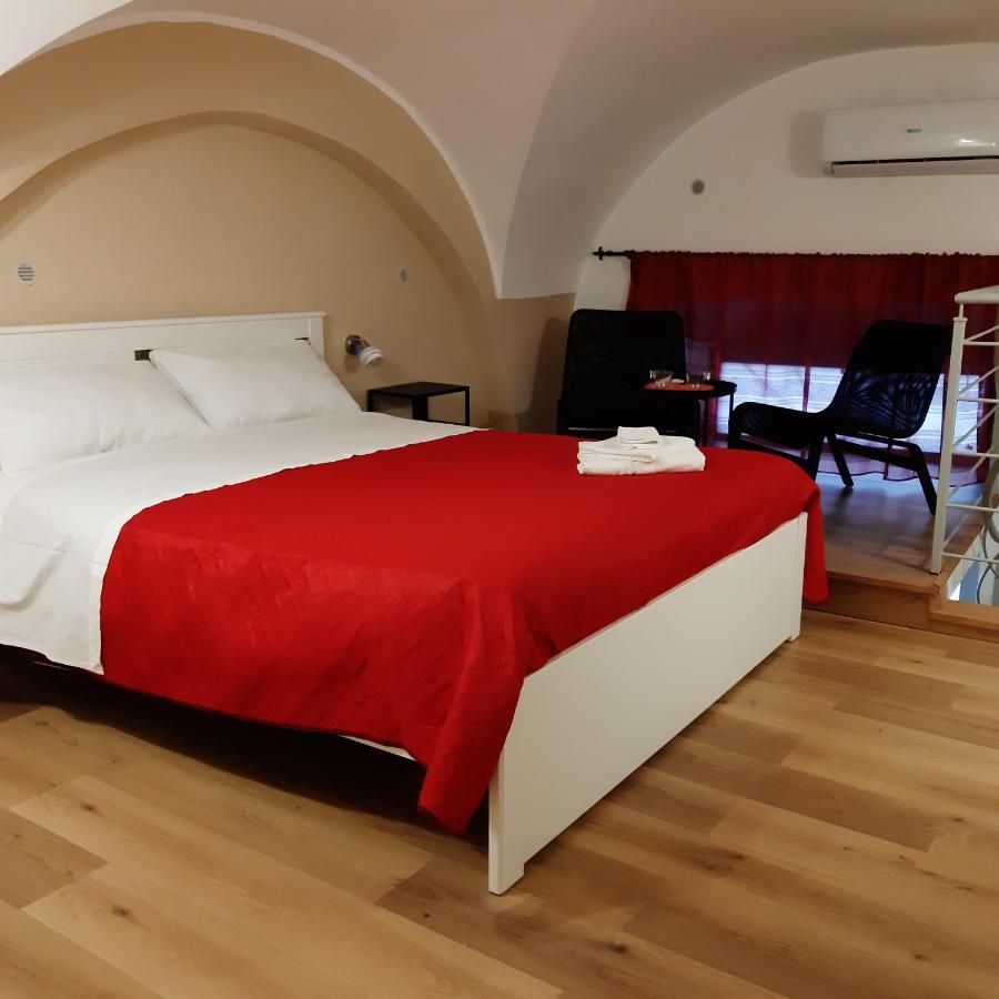 I 3 Principi Al Mulino Apartment คาตาเนีย ภายนอก รูปภาพ