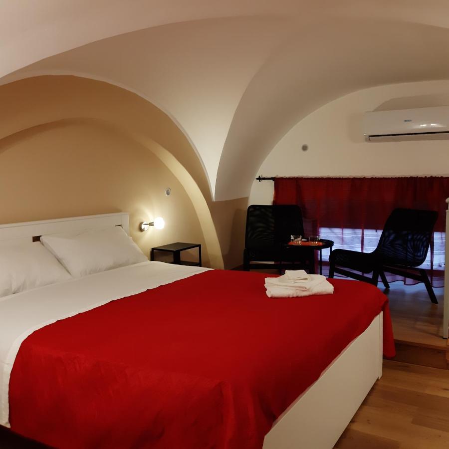 I 3 Principi Al Mulino Apartment คาตาเนีย ภายนอก รูปภาพ